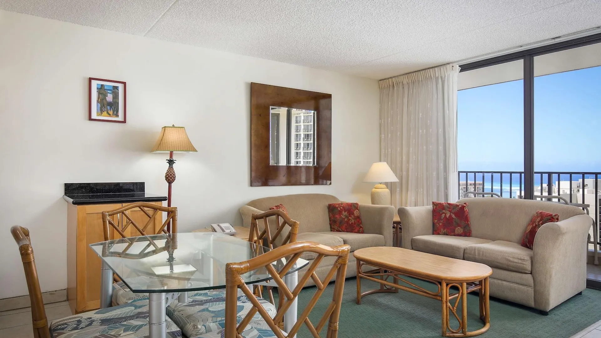 Aparthotel Aston At The Waikiki Banyan Honolulu 3*,