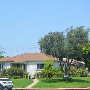 Lax Teresa Air Homestay